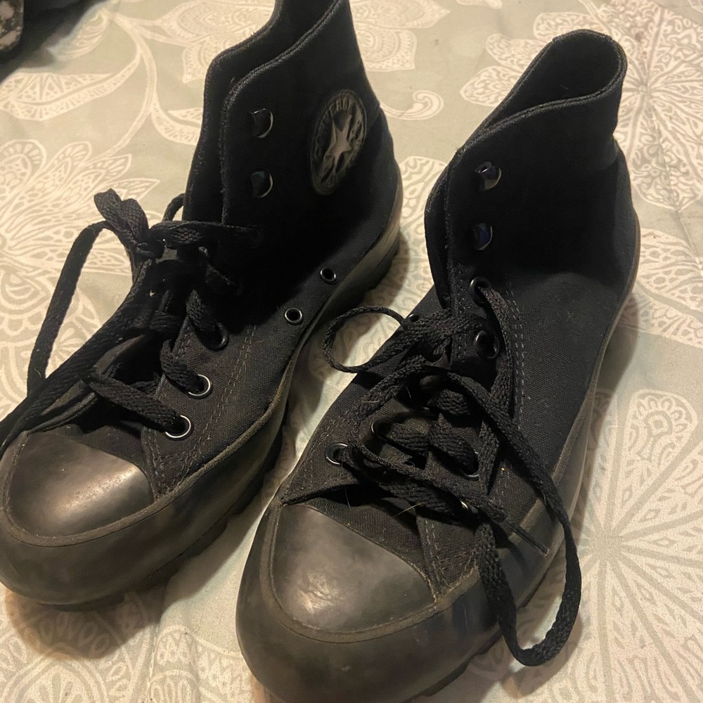 Platform converse sneakers